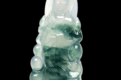 清代翡翠手镯值多少钱,清代翡翠玉镯